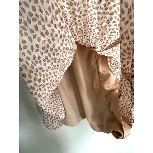 The Impeccable Pig Romper Size Medium - Picture 3 of 13